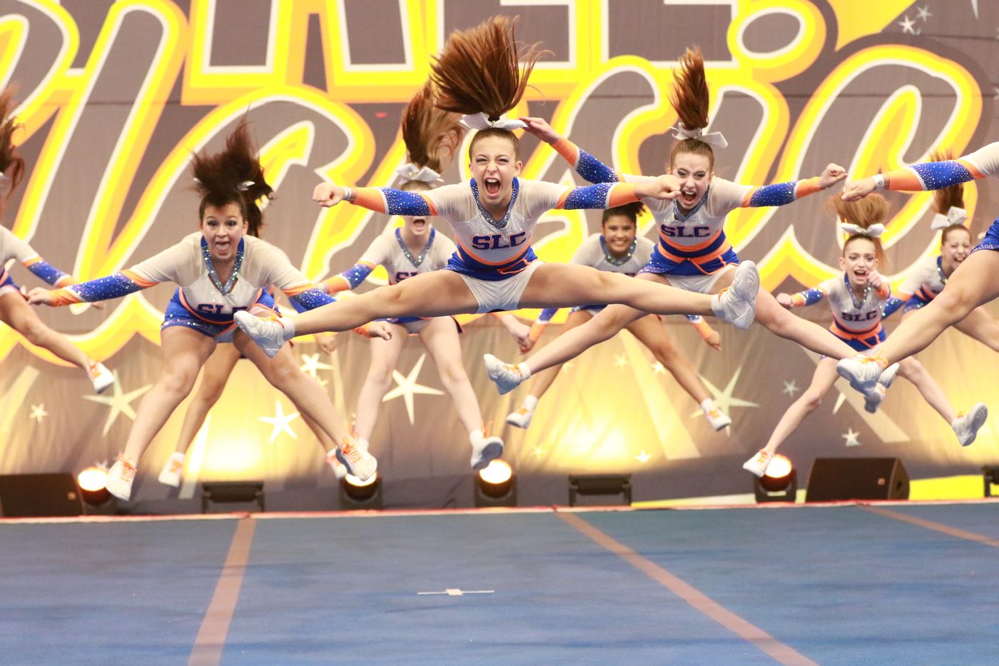SLC Cheerleading — Club de cheerleading, Saint-Léonard, Québec